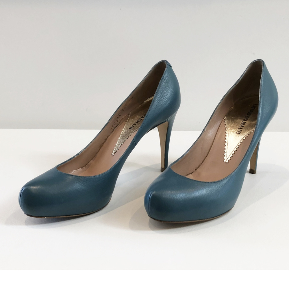 Emporio Armani High Heels Pump in Leather, Size 8